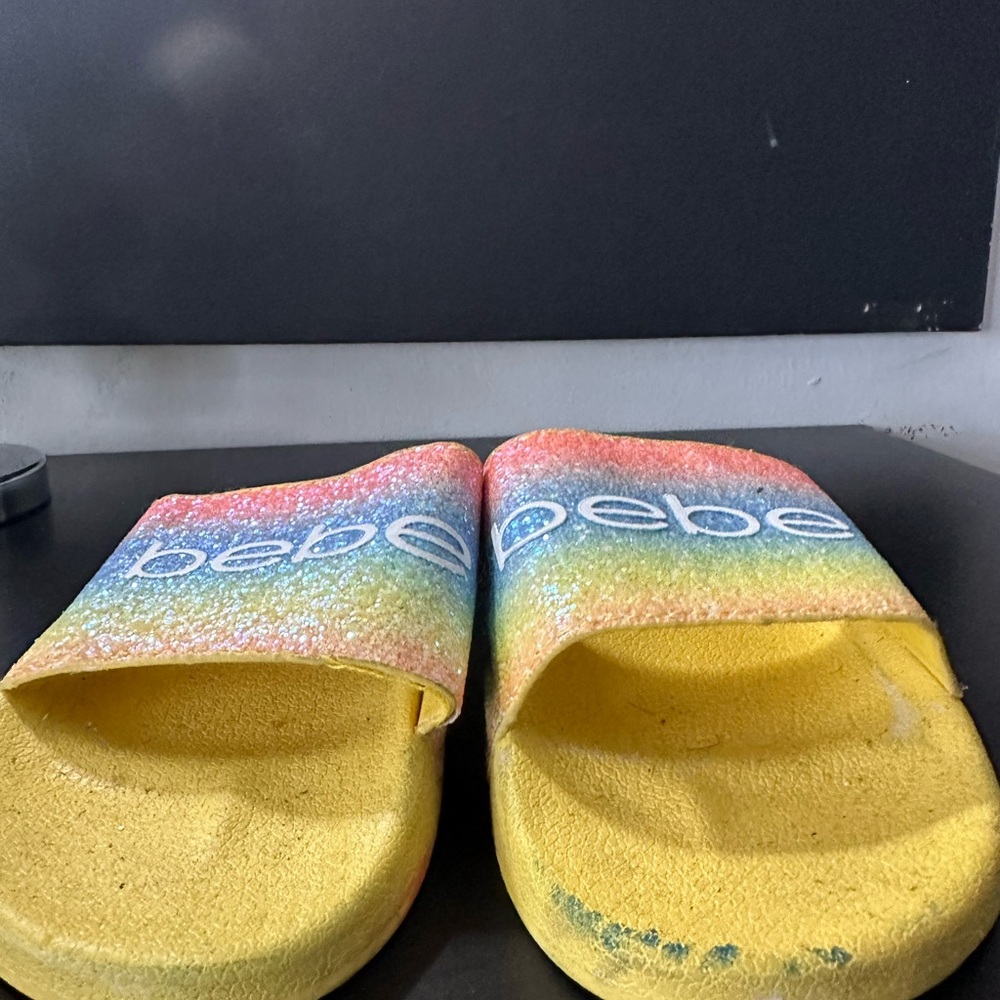 🆕Bundle of 3 Pairs of Sandals - Picture 8 of 10